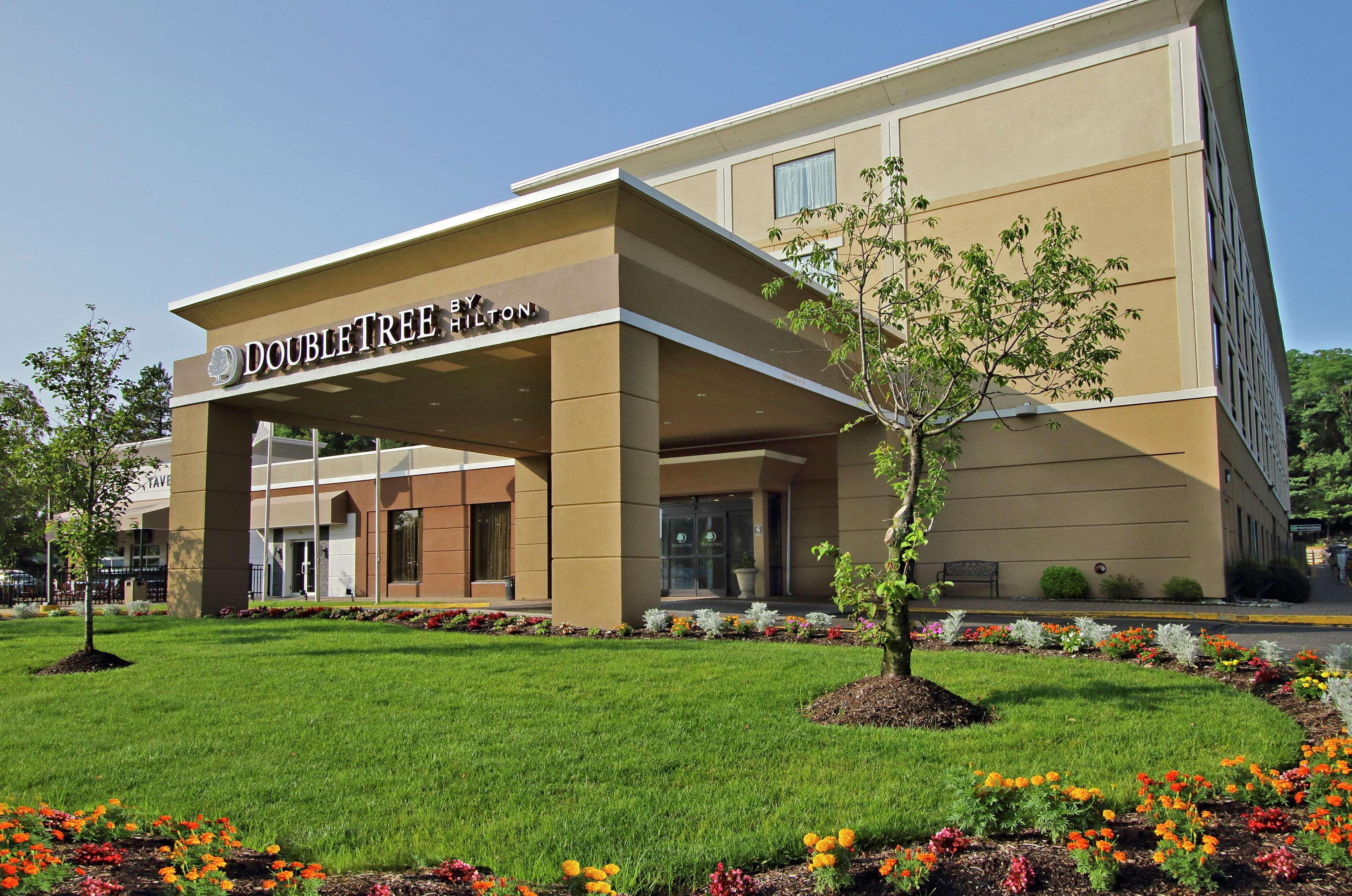 Hotel Doubletree By Hilton Mahwah Exteriér fotografie